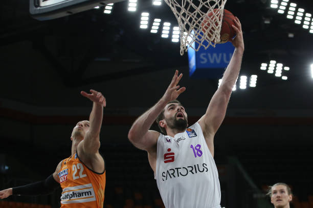 资与优秀球 资与优秀球