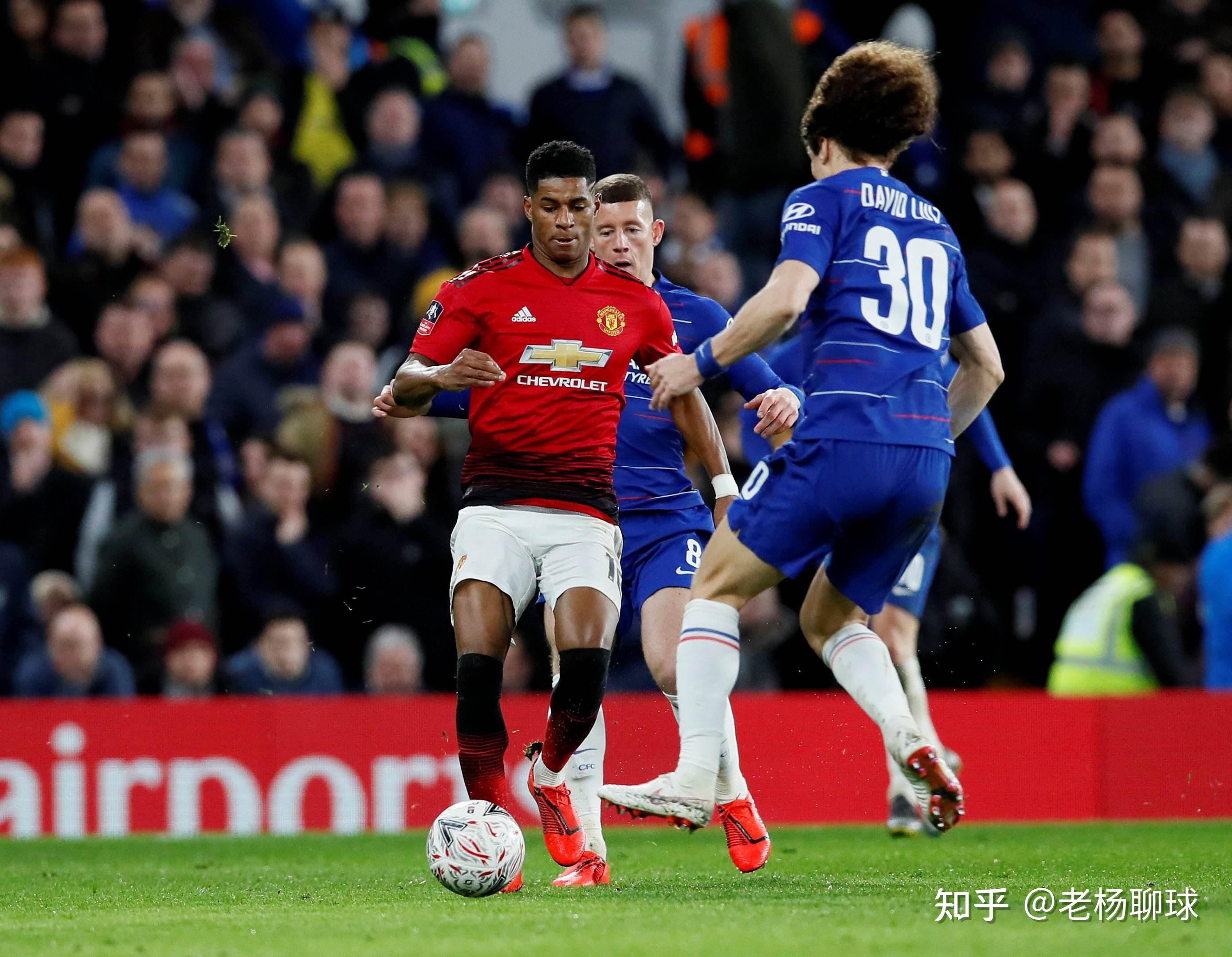 添了悬念 添了悬念